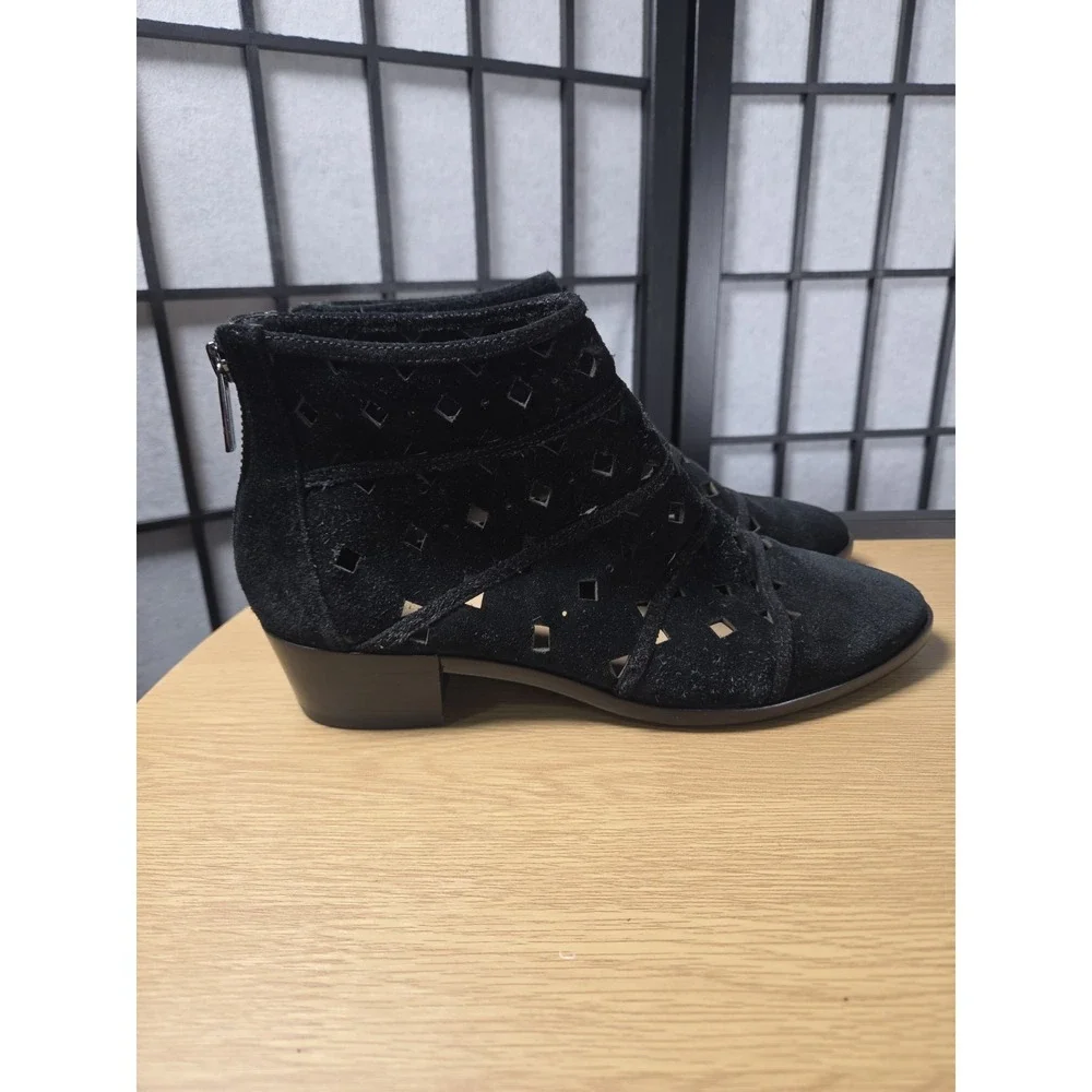 Michael Kors Uma Perforated Suede Booties Boho Western Hippie‎ Size 6